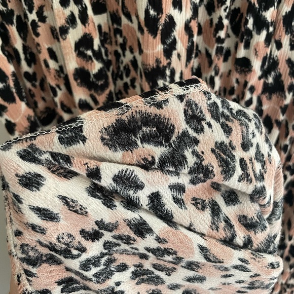 Pink, black and white leopard skirt! - Picture 4 of 5